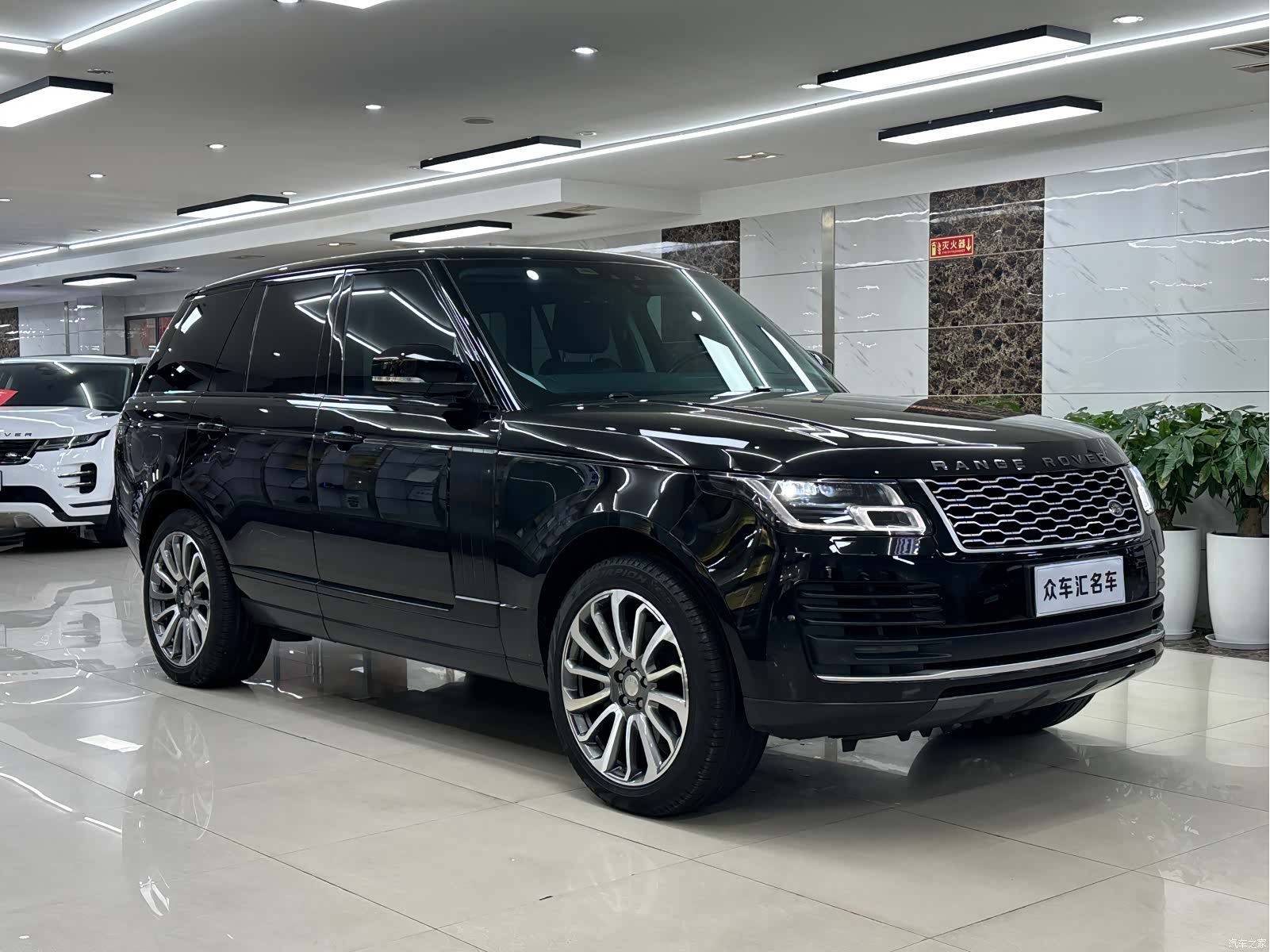 Land Rover Range Rover, 2020 3