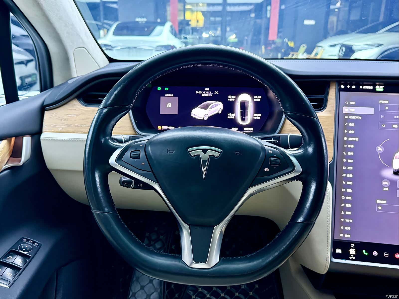 Tesla Model X, 2018 9