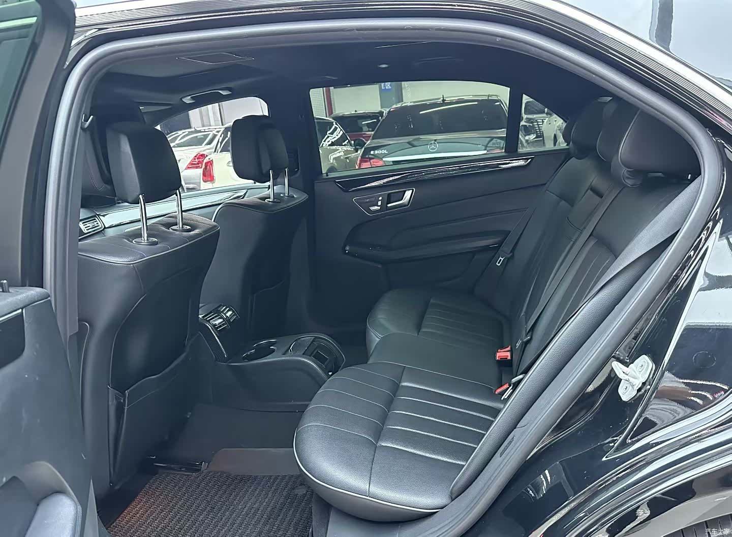 Mercedes-Benz E-Class, 2015 8