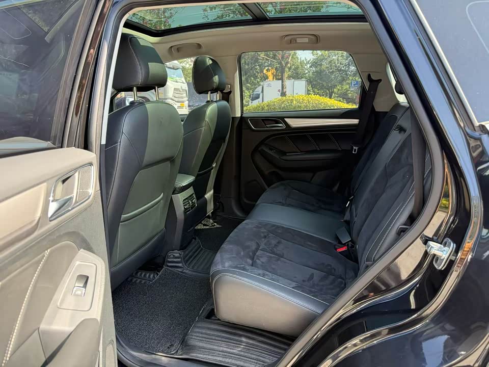 Roewe RX5 New energy