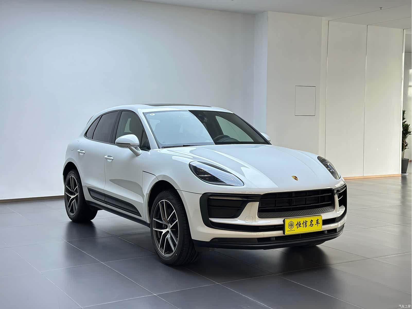 Porsche Macan, 2026 3