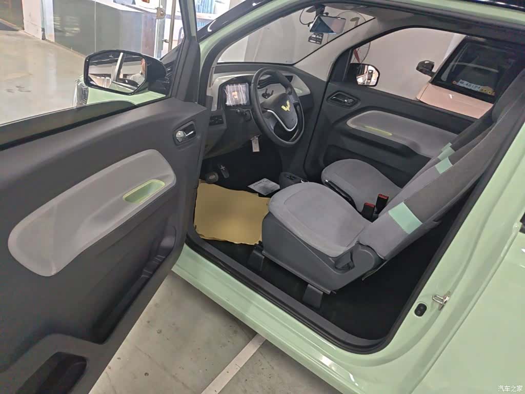 Wuling MINIEV, 2022 16