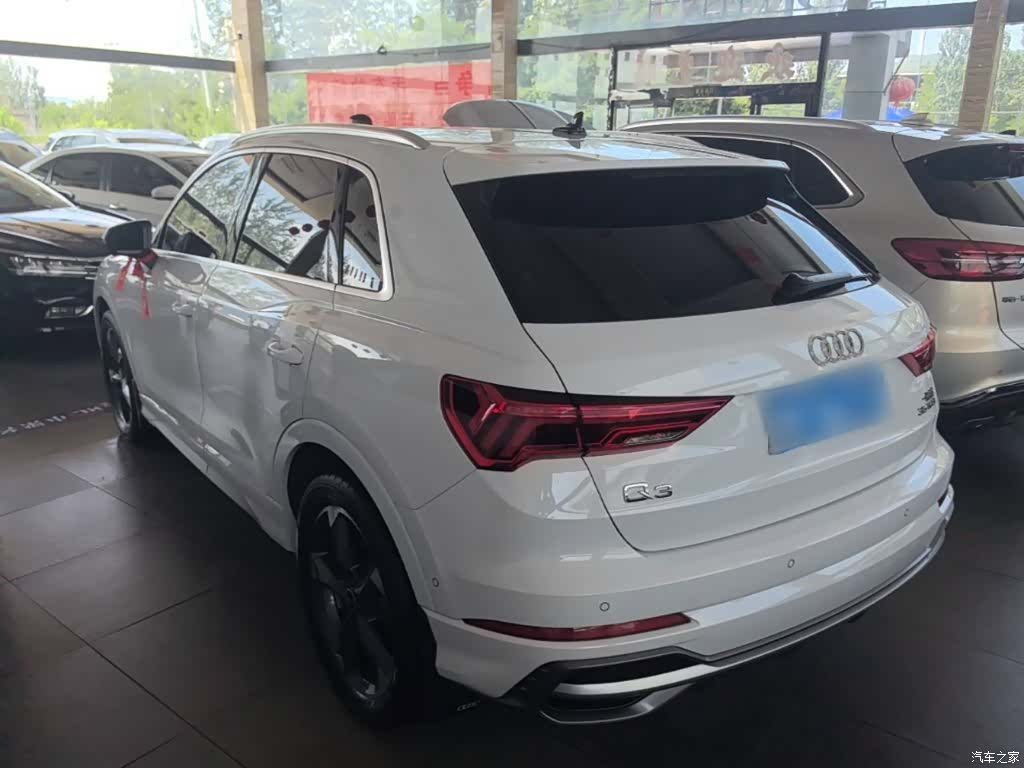 Audi Q3, 2023 все фото