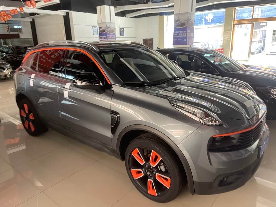 Lynk & Co 01