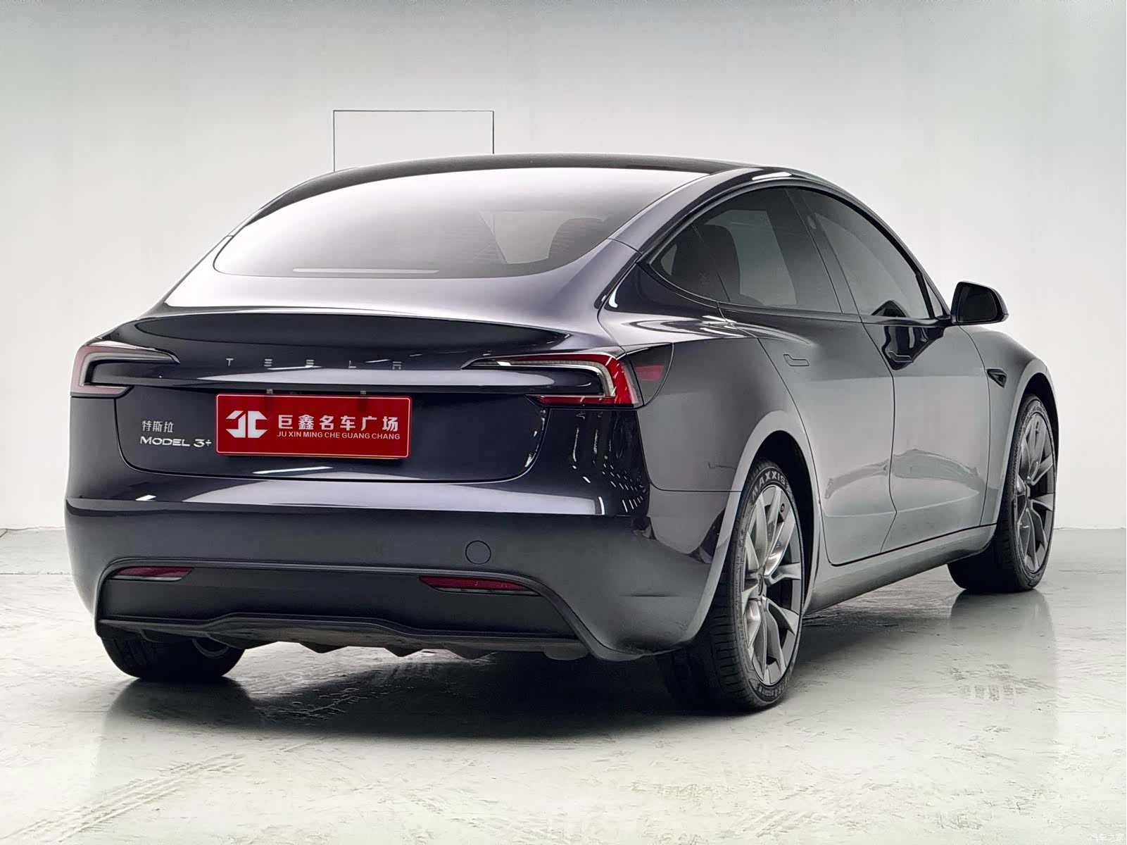 Tesla Model 3, 2024 6