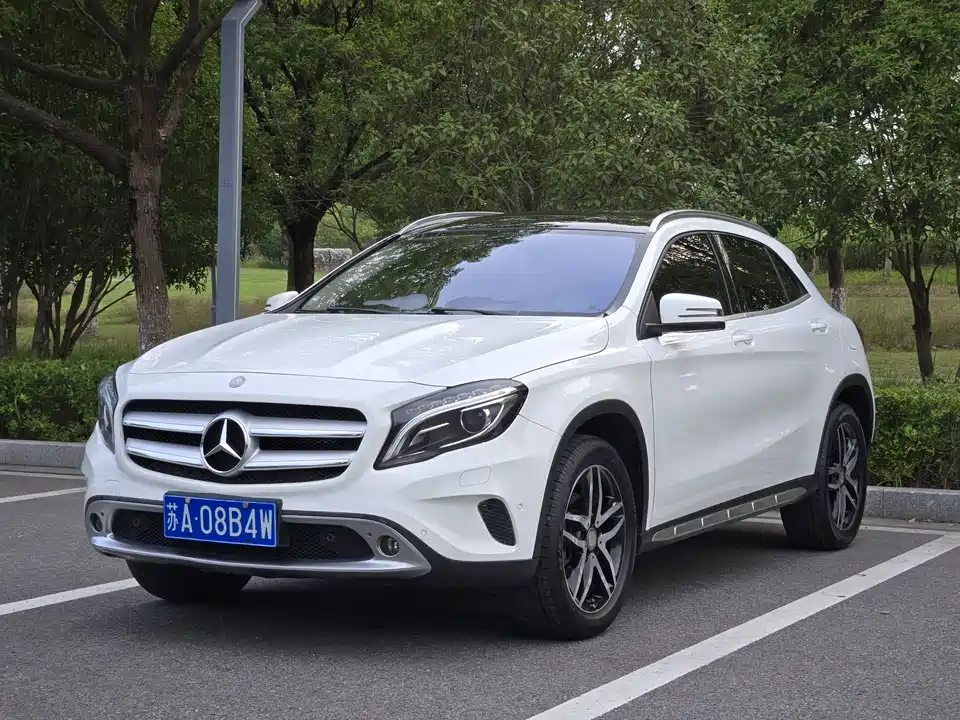 Mercedes-Benz GLA