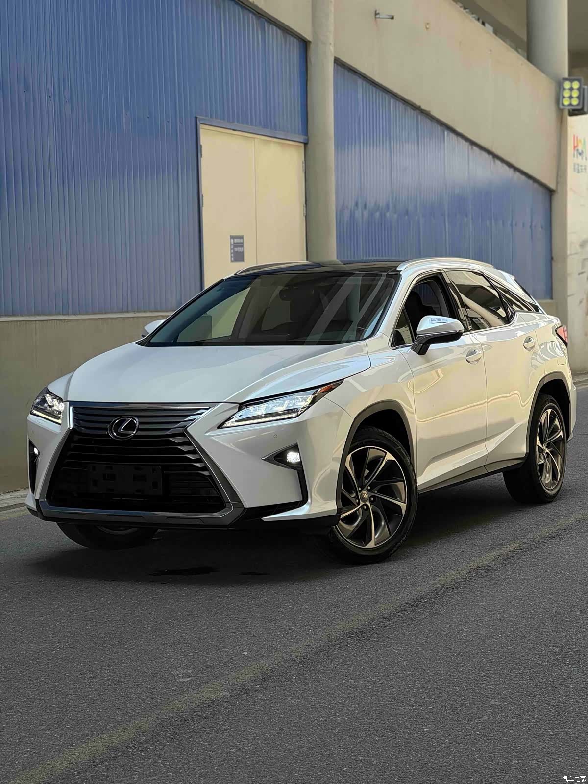 Lexus RX, 2016 1