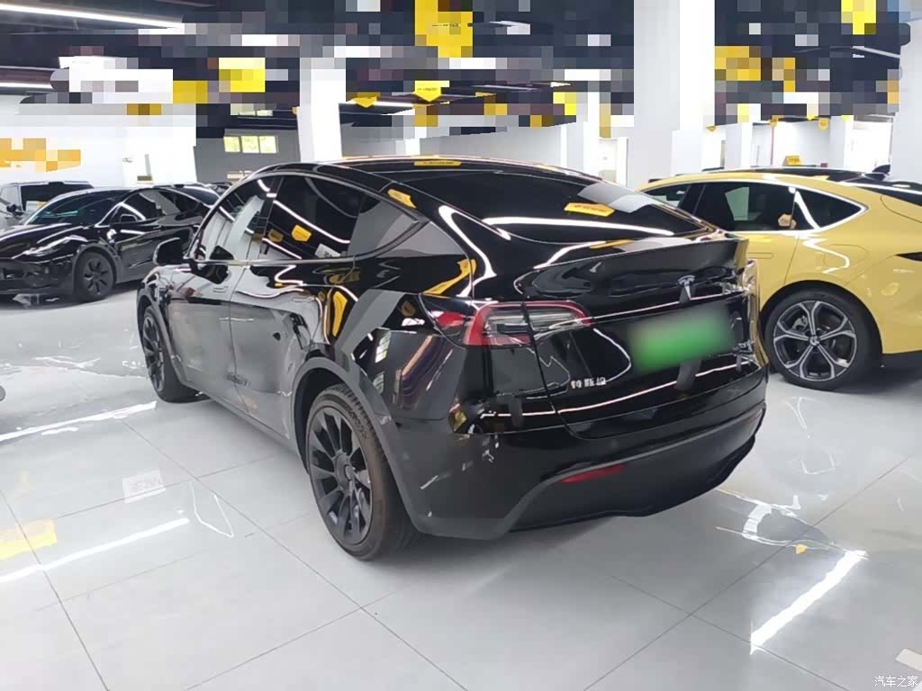 Model Y, 2023 22
