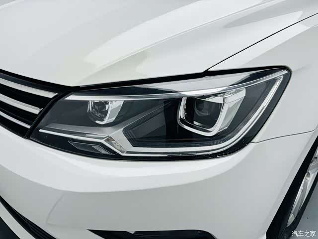 Volkswagen Lamando, 2016 16
