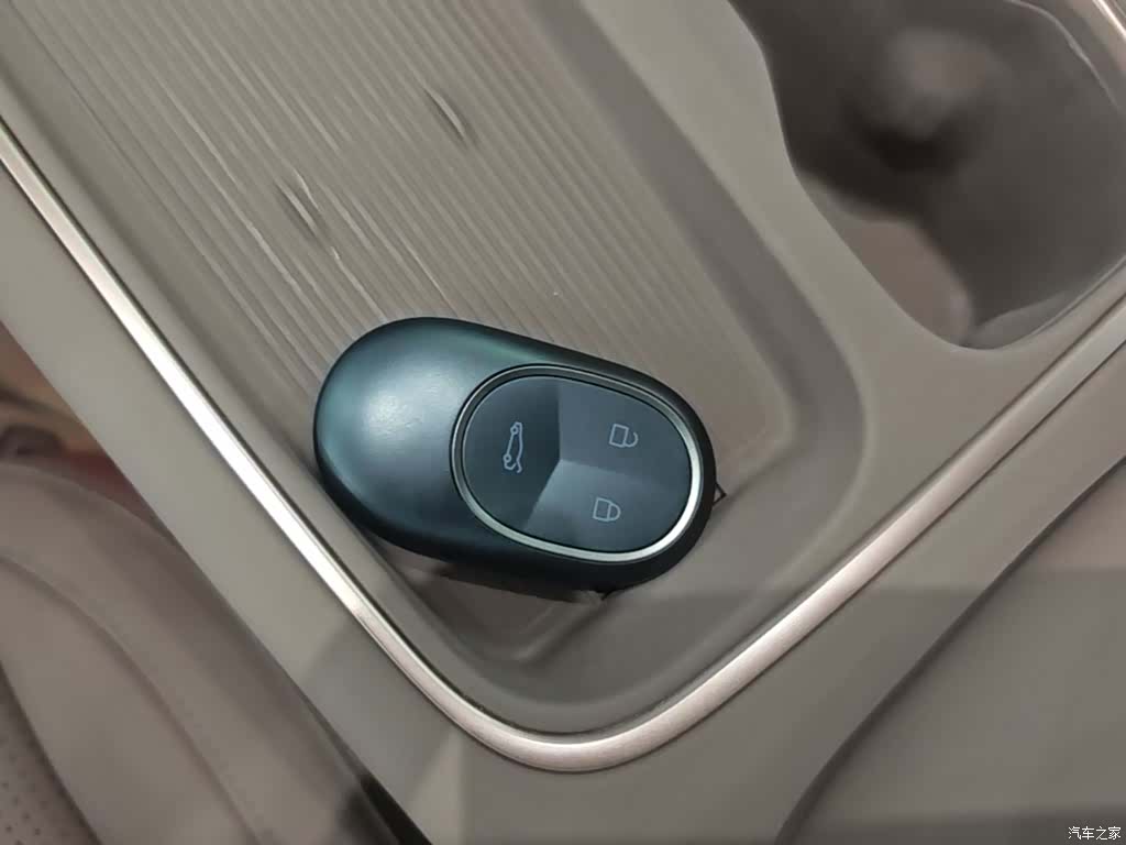 NIO ES6, 2024 9