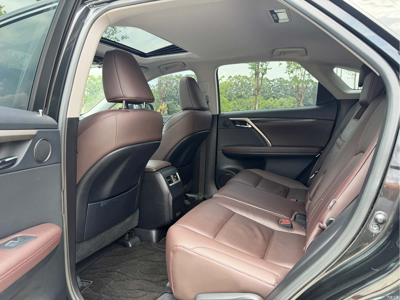 Lexus RX, 2022 10