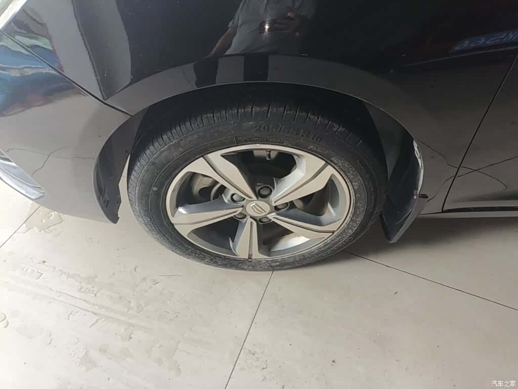 Geely Emgrand, 2018 23