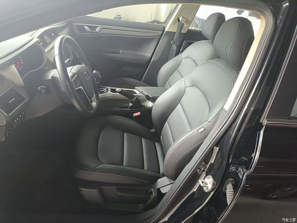 Geely Emgrand, 2018 15