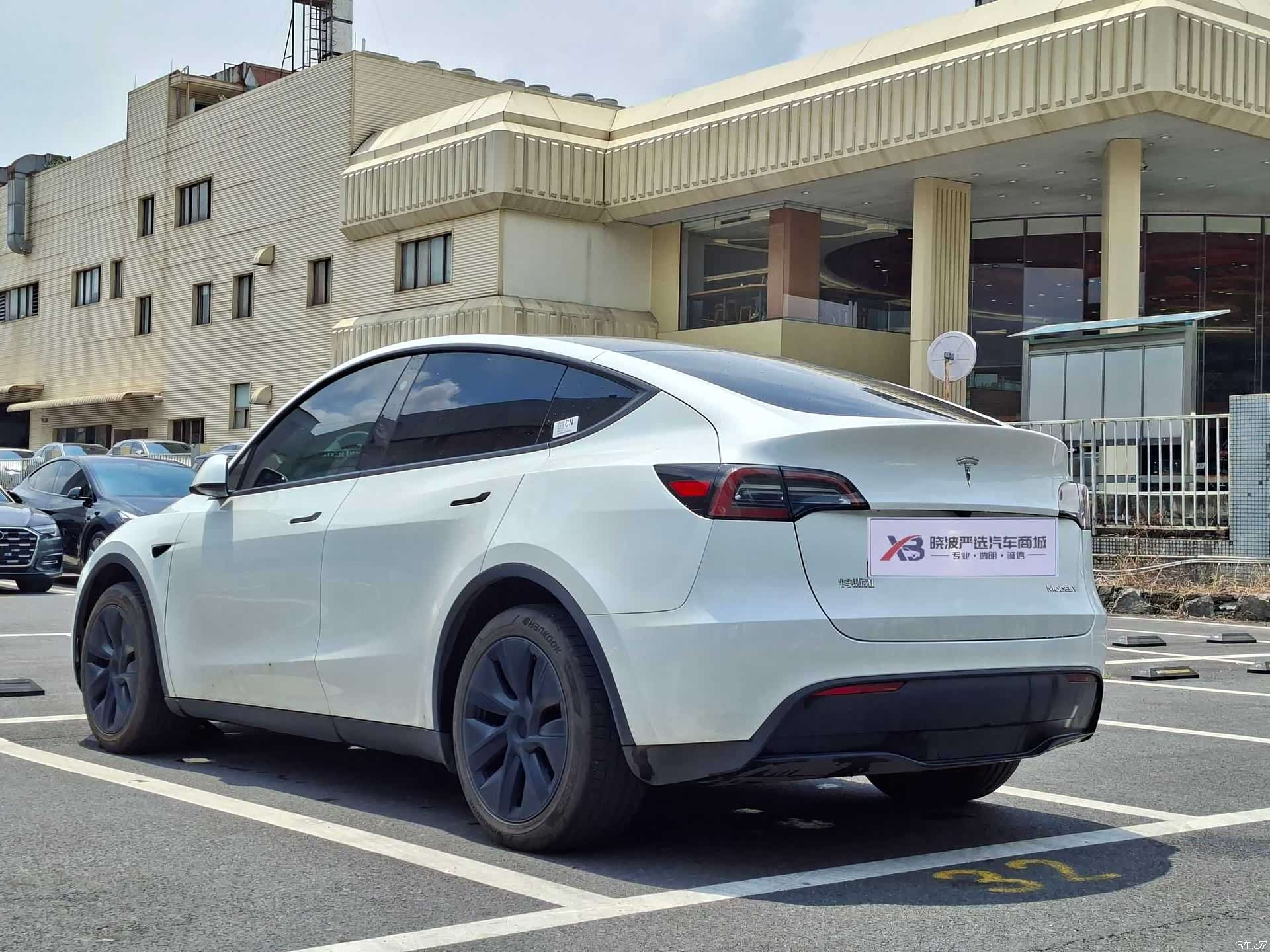 Tesla Model Y, 2024 4