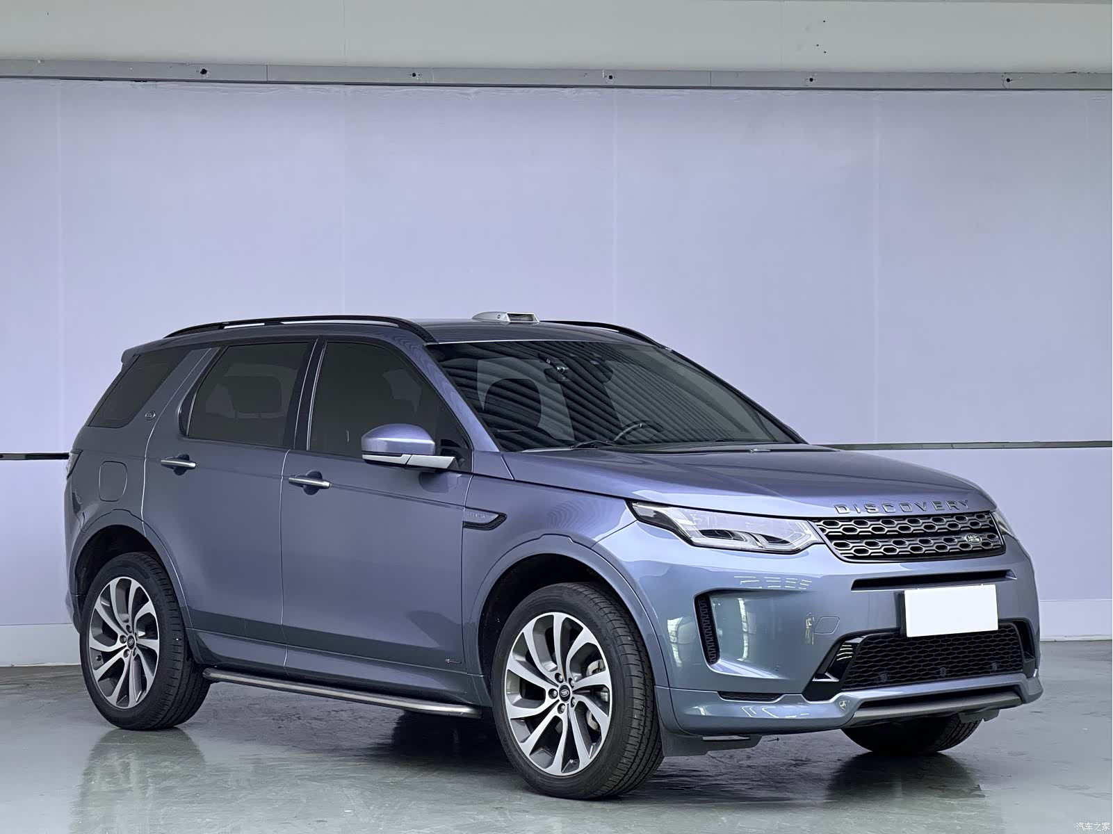 Land Rover Discovery, 2020 3
