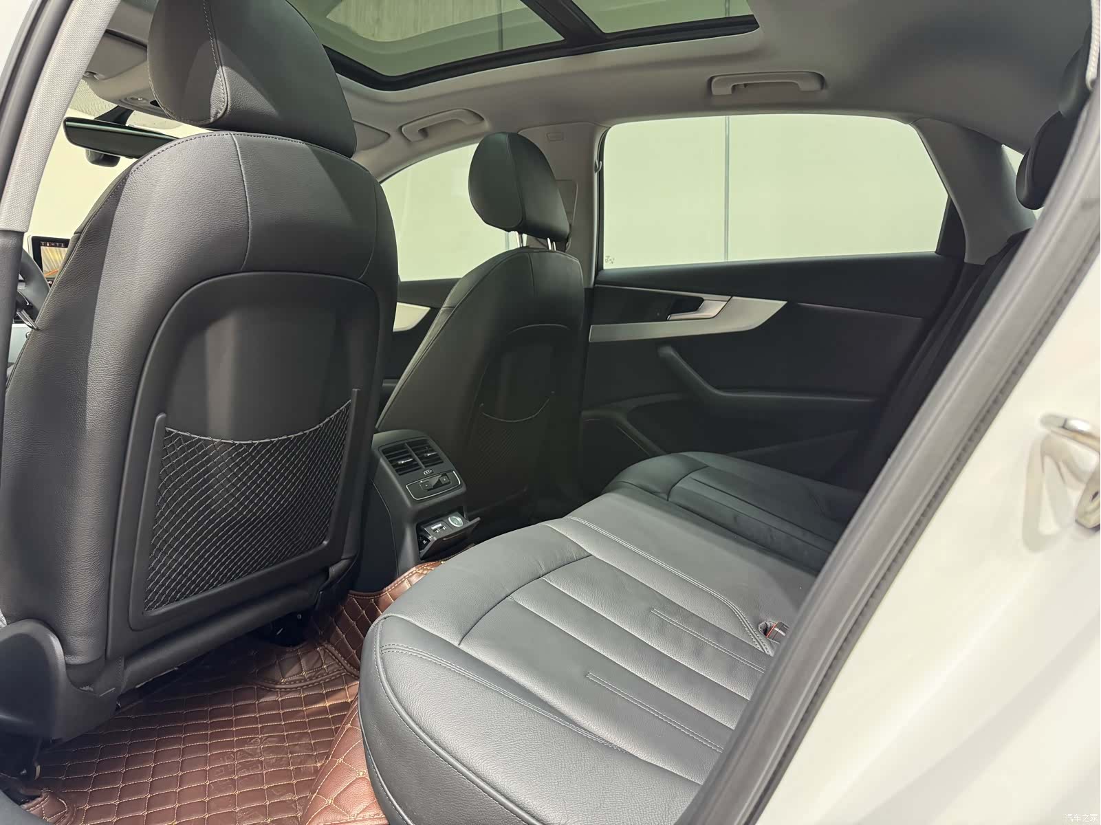 Audi A4L, 2020 18