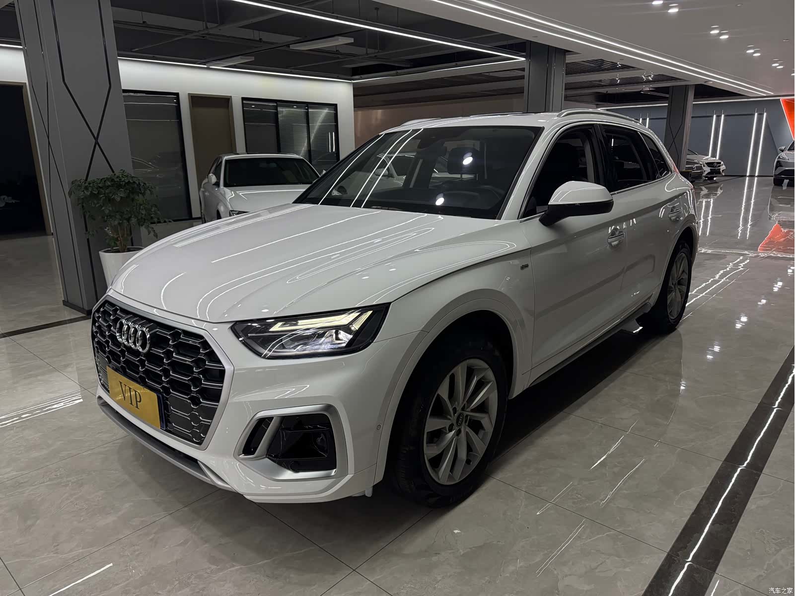 Audi Q5L, 2022 1