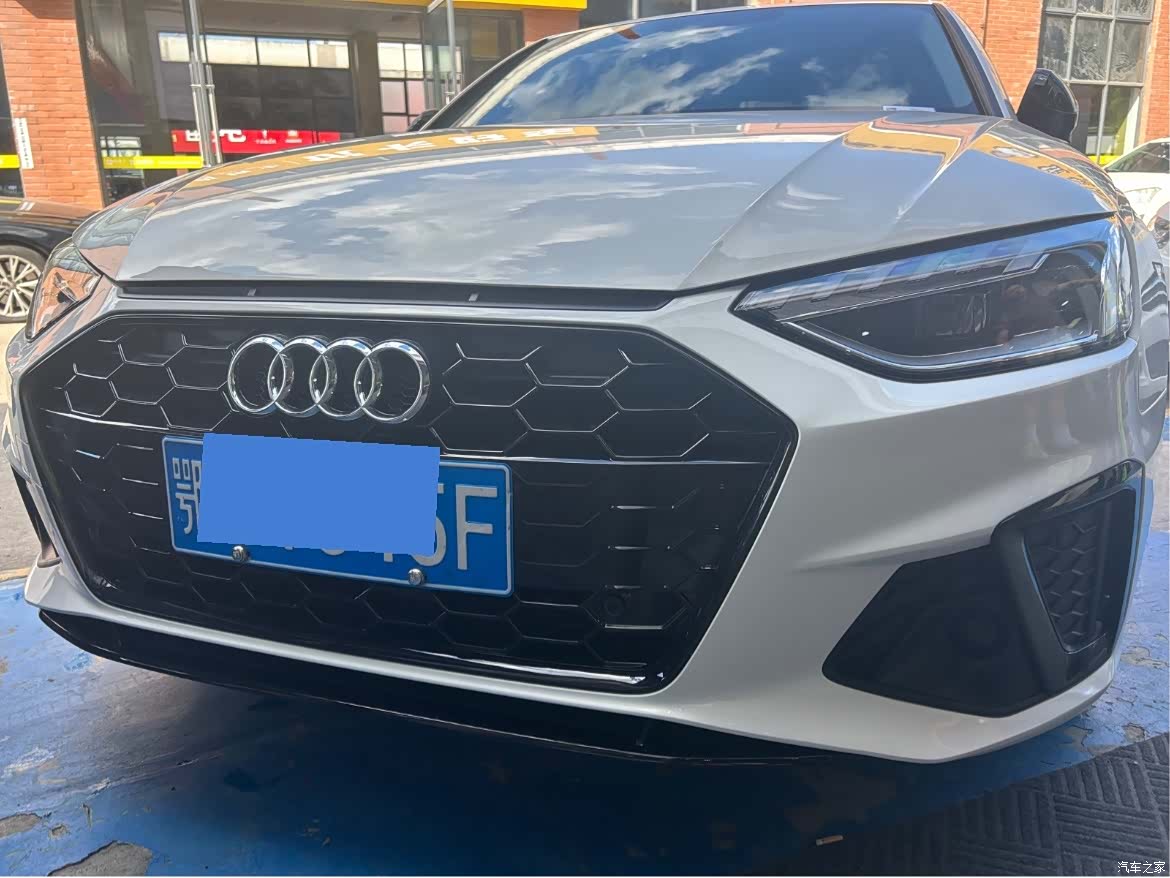 Audi A4L, 2022 1