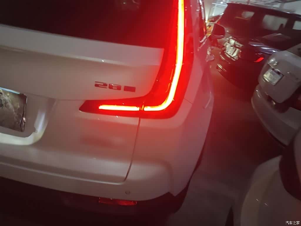 Cadillac XT4, 2023 8