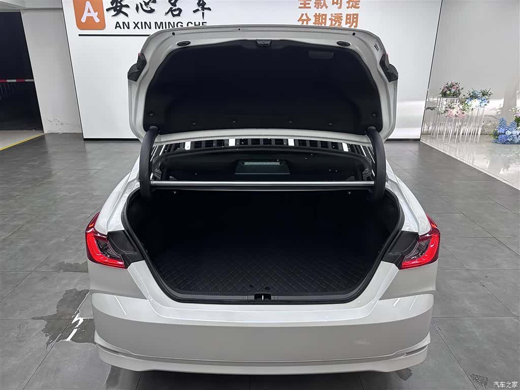 Toyota Camry, 2024 все фото