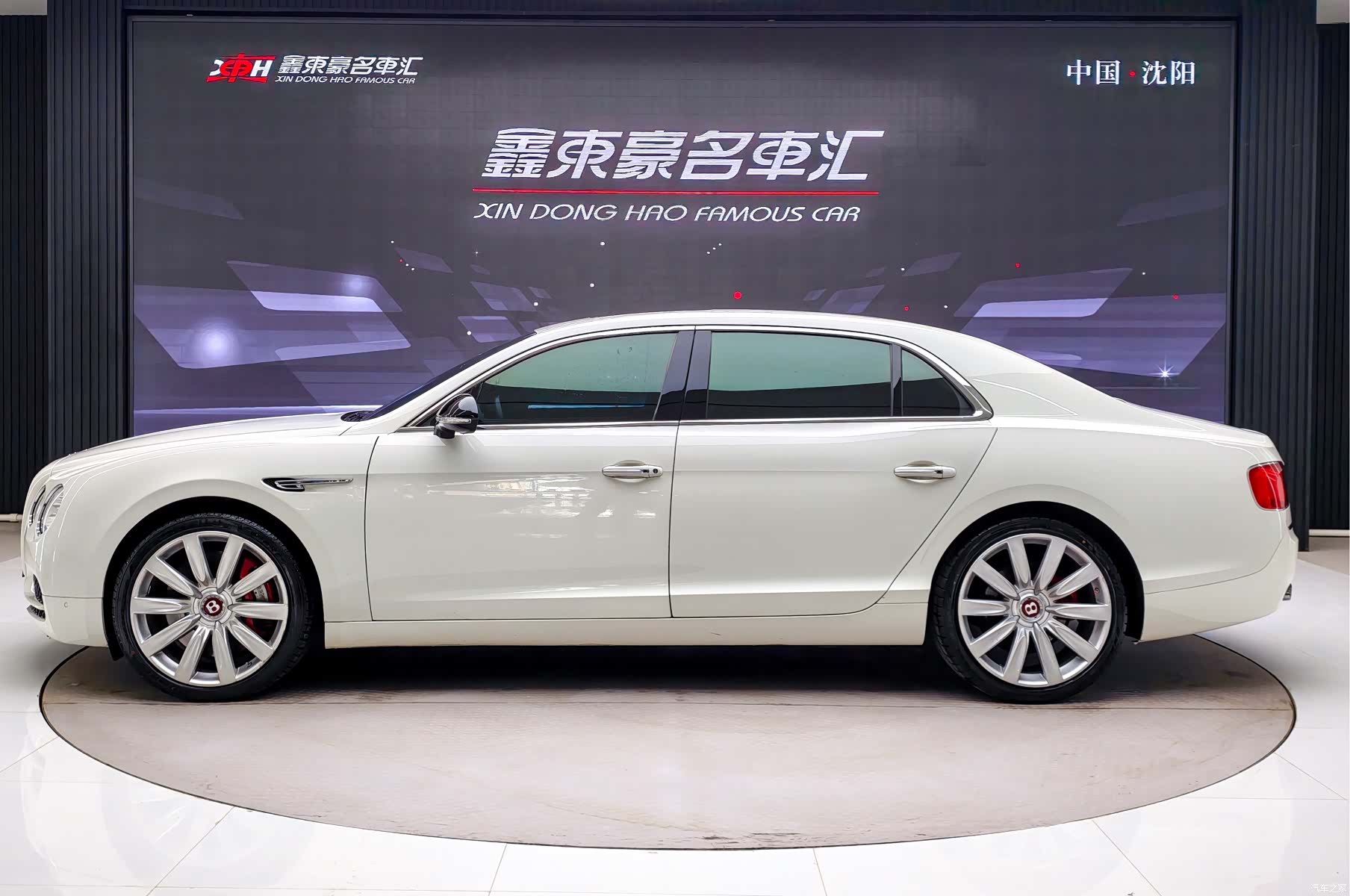 Bentley Flying Spur, 2018 4