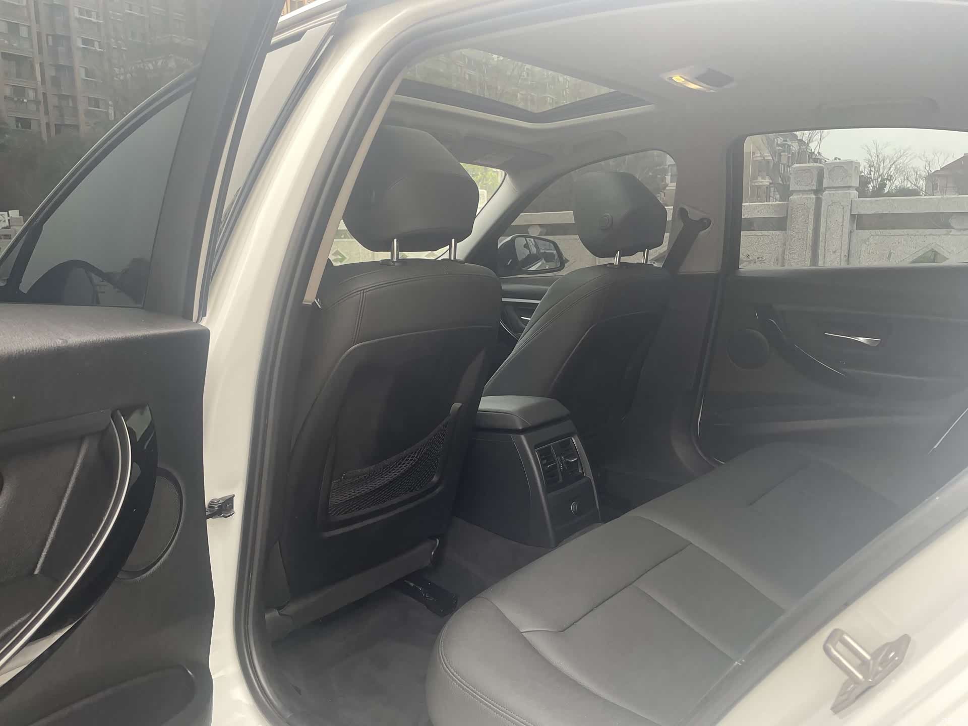 BMW 3 Series, 2018 8
