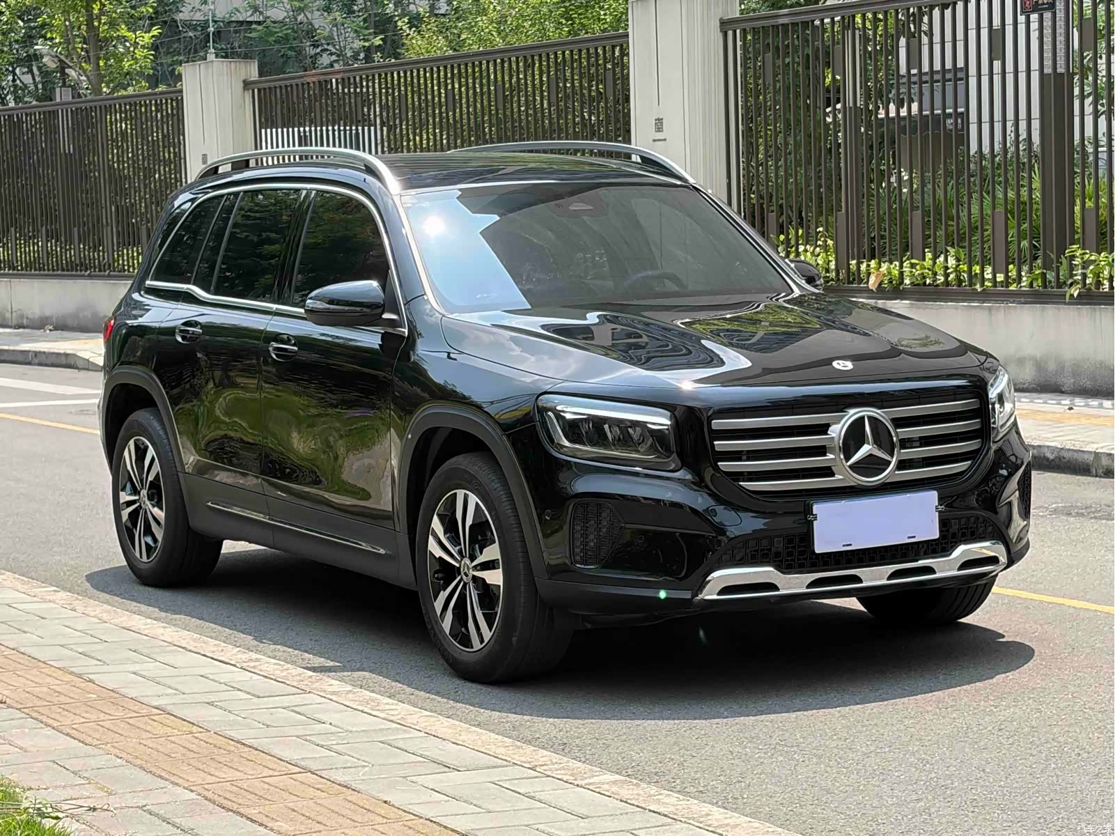 Mercedes-Benz GLB, 2024 3