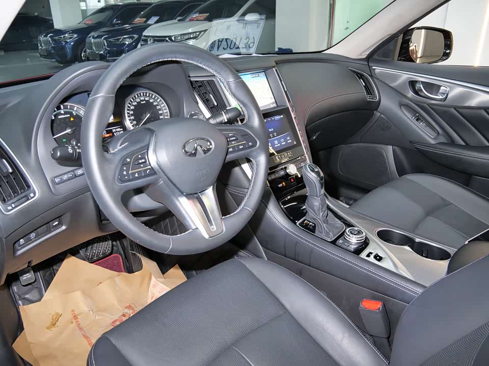 Infiniti Q50L