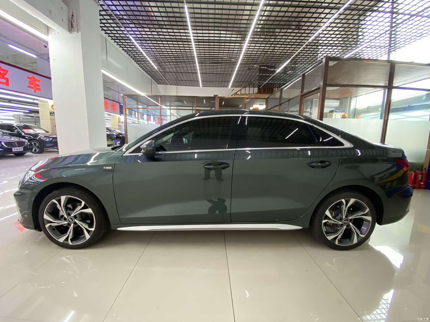 Audi A3, 2023 все фото