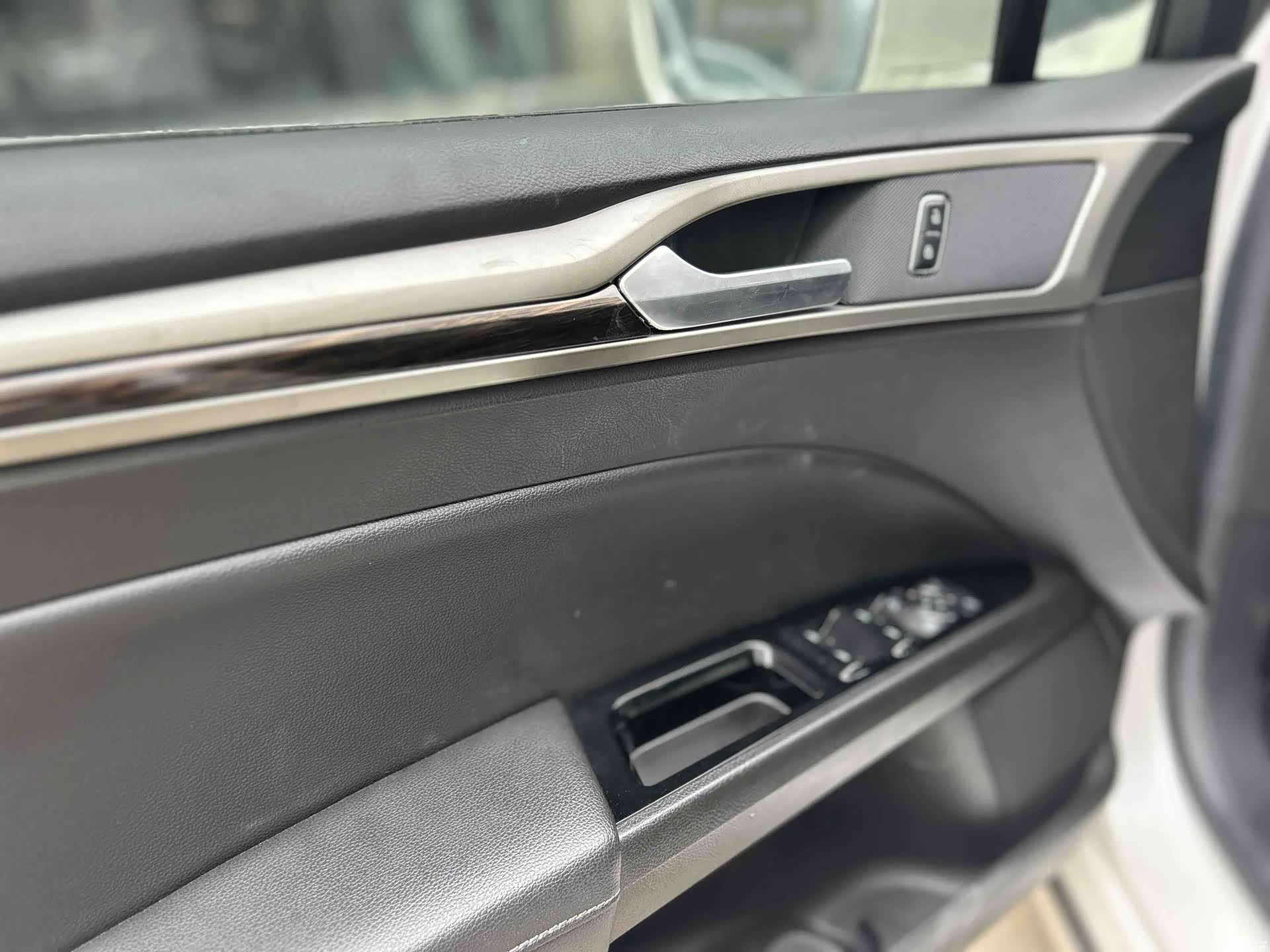 Ford Mondeo, 2015 10