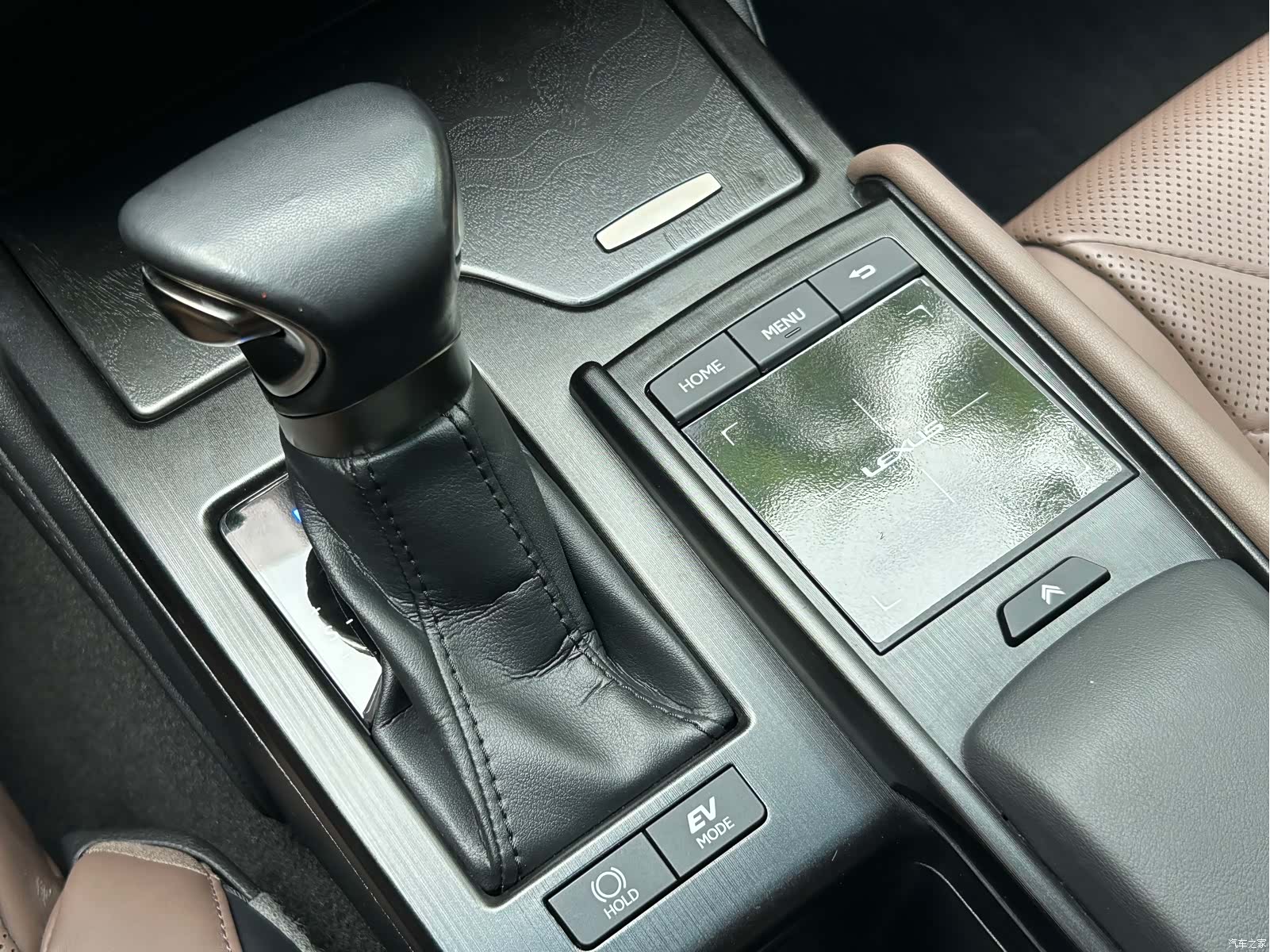 Lexus ES, 2022 20