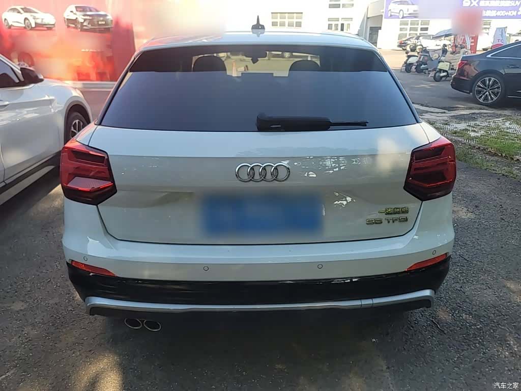 Audi Q2L, 2021 6