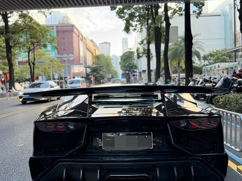 Lamborghini Aventador