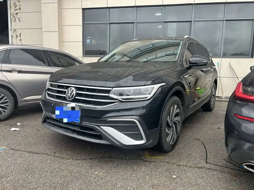 Volkswagen Tiguan L