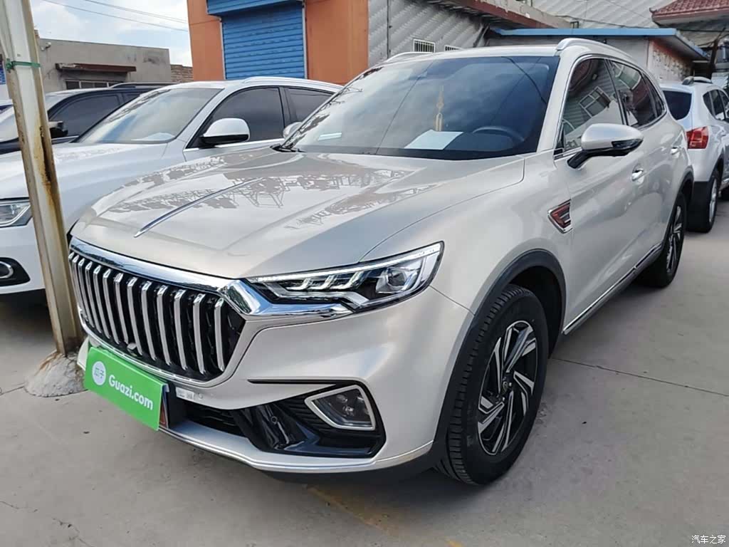Hongqi HS5, 2023 1