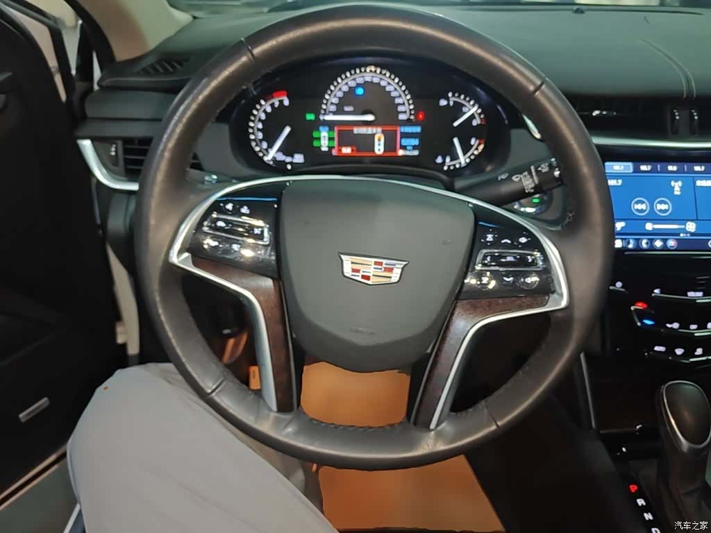 Cadillac XTS, 2018 11