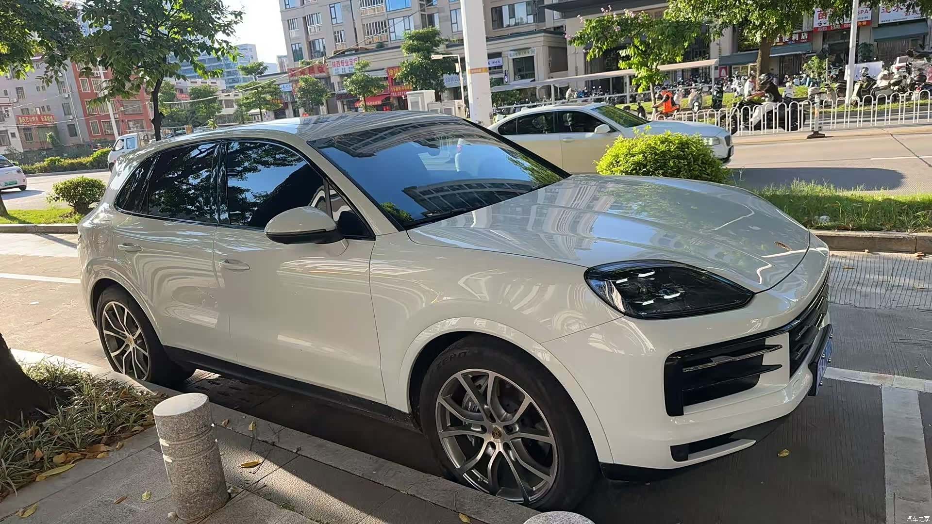 Porsche Cayenne, 2024 3