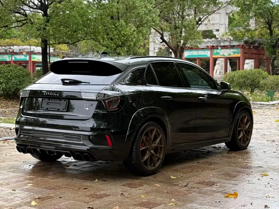 Lynk & Co 02 Hatchback