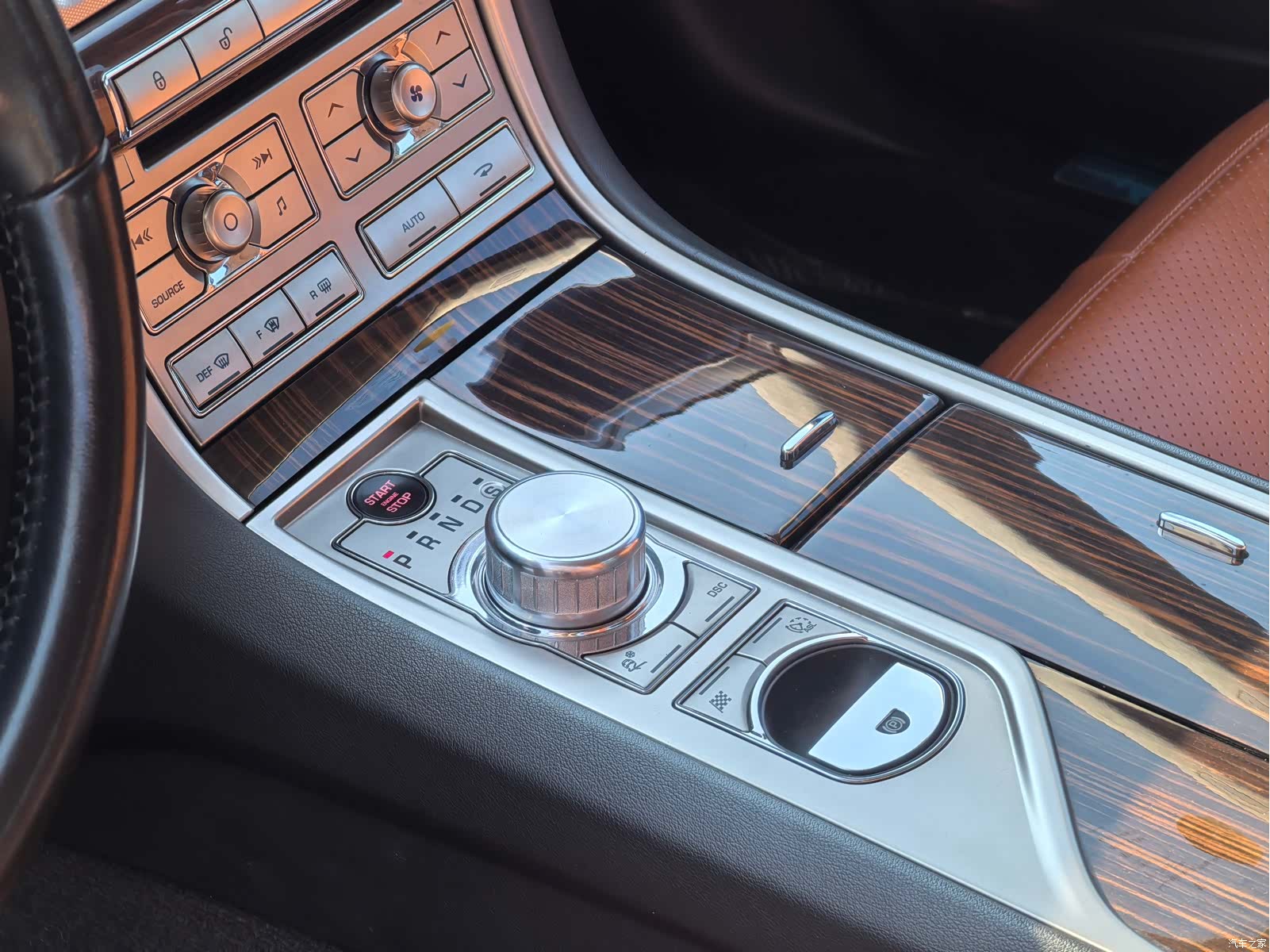 Jaguar XF, 2013 13