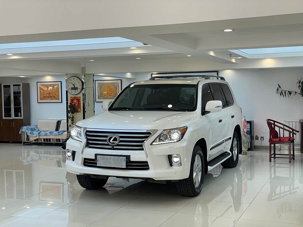 Lexus LX 2013 570