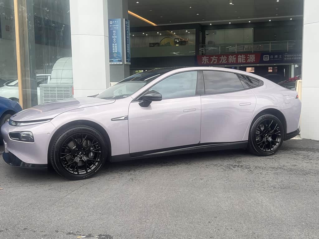Xpeng P7