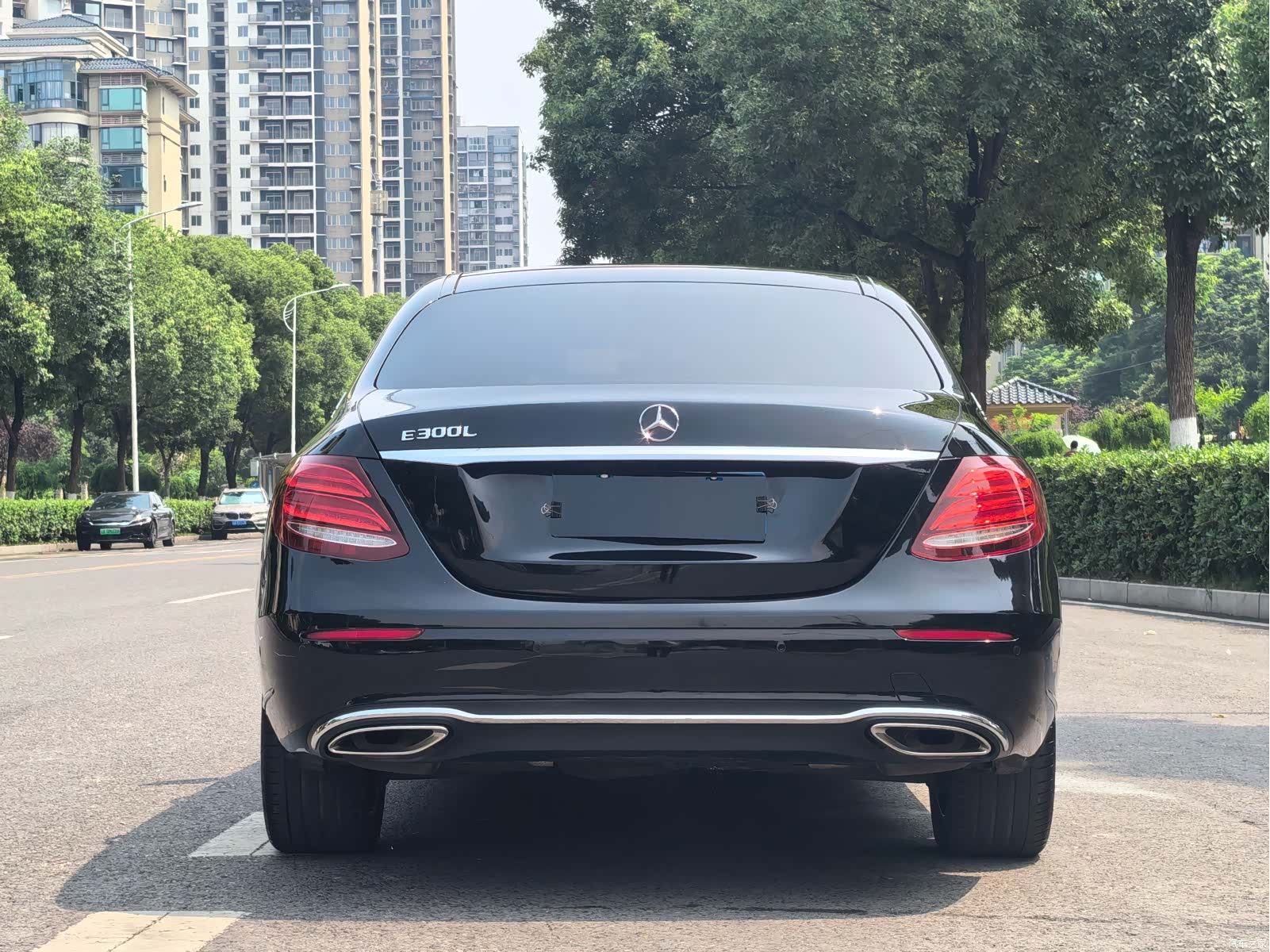 Mercedes-Benz E-Class, 2019 16