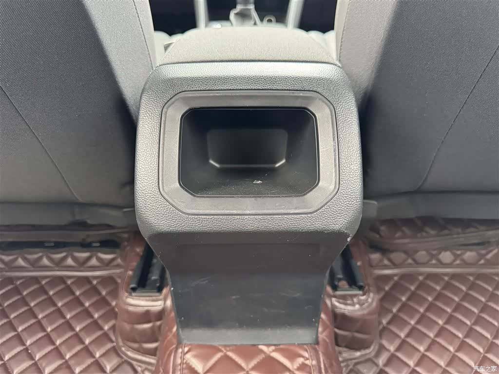 Volkswagen Tharu, 2022 24