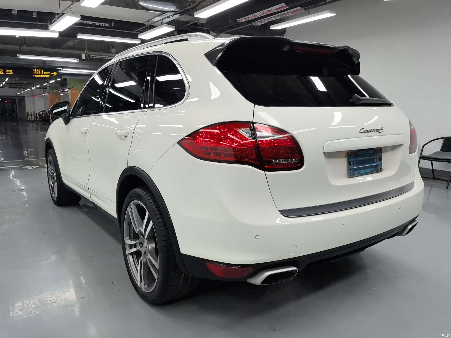 Porsche Cayenne, 2010 16