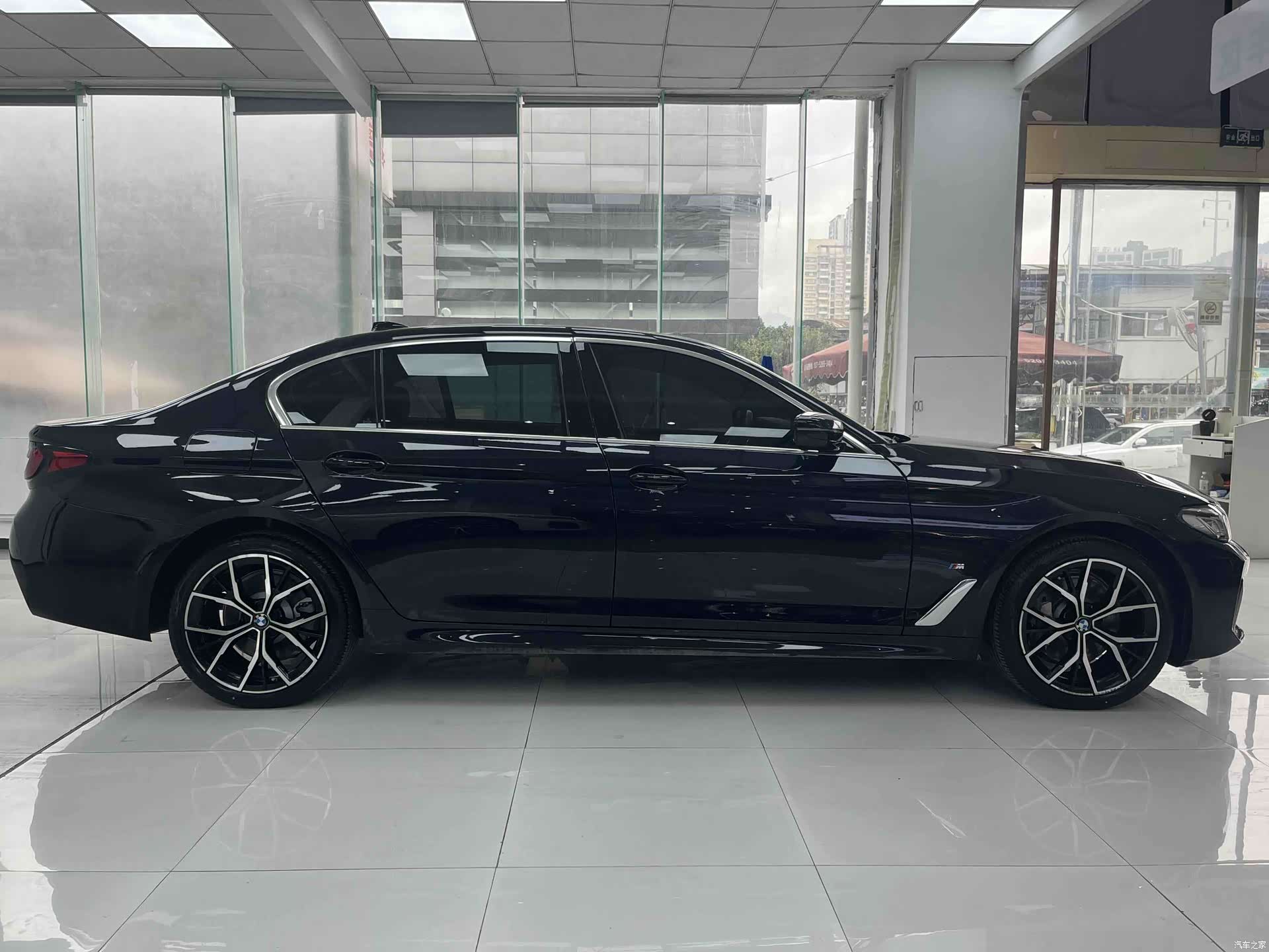 BMW 5 Series, 2023 10