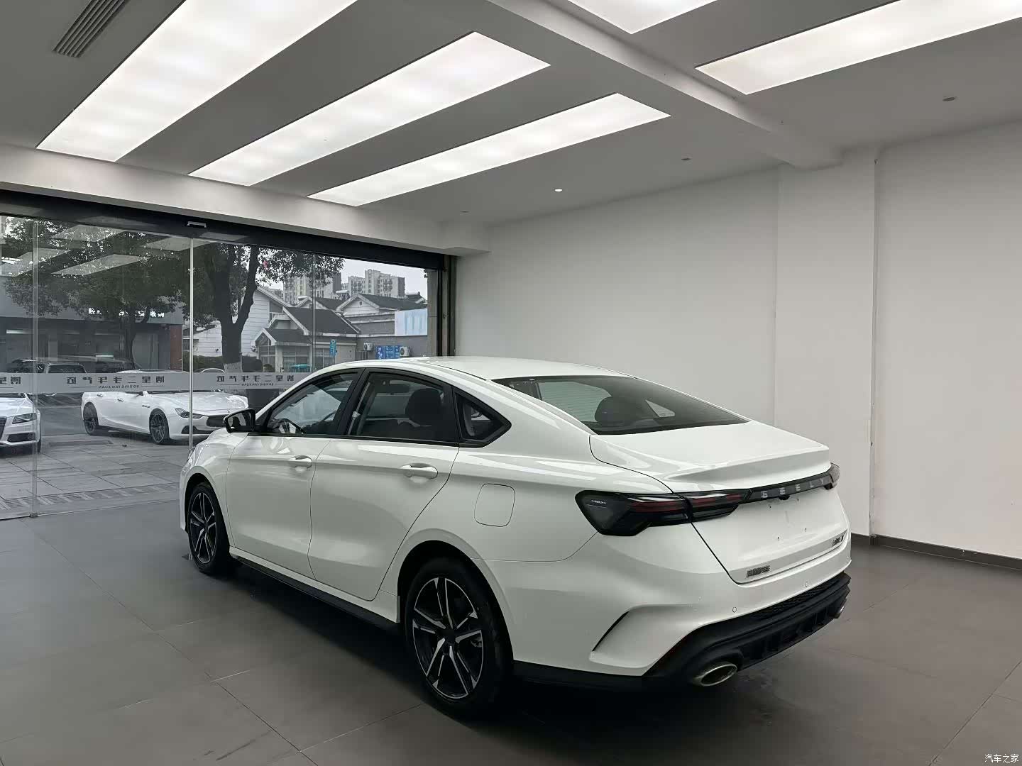 Geely Binray, 2025 7
