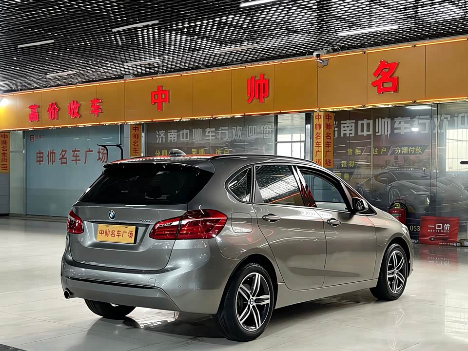 BMW 2 series station wagon