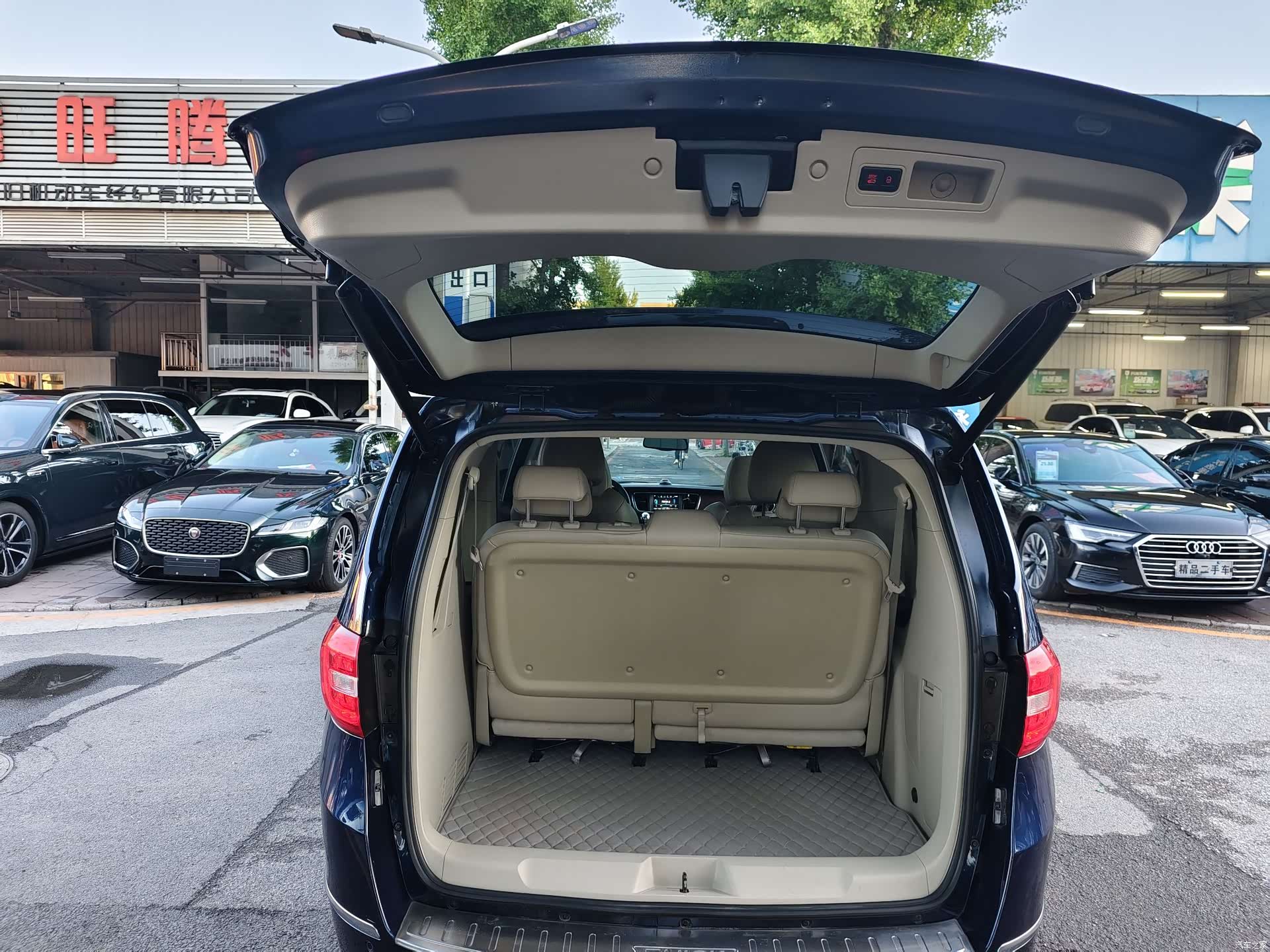 Buick GL8, 2017 17