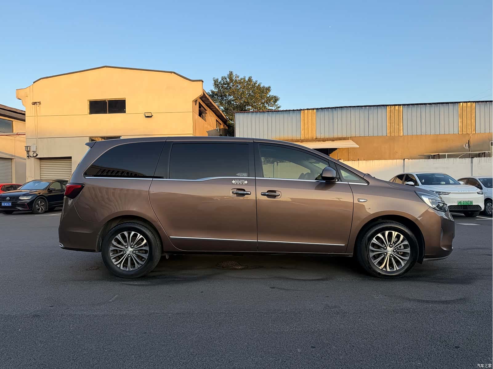 Buick GL8, 2020 18