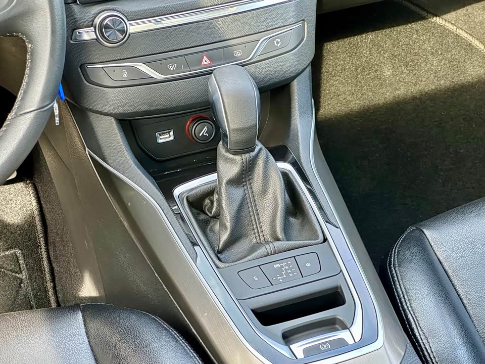 Peugeot 408 Peugeot 408